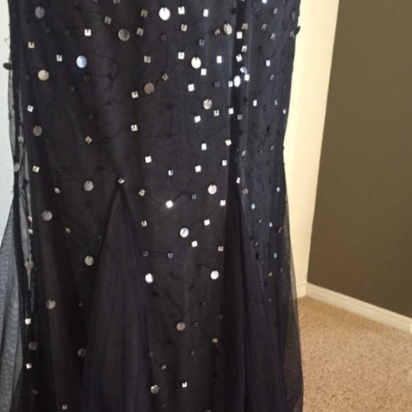 Adrianna Papell size 2 - Picture 7 of 8